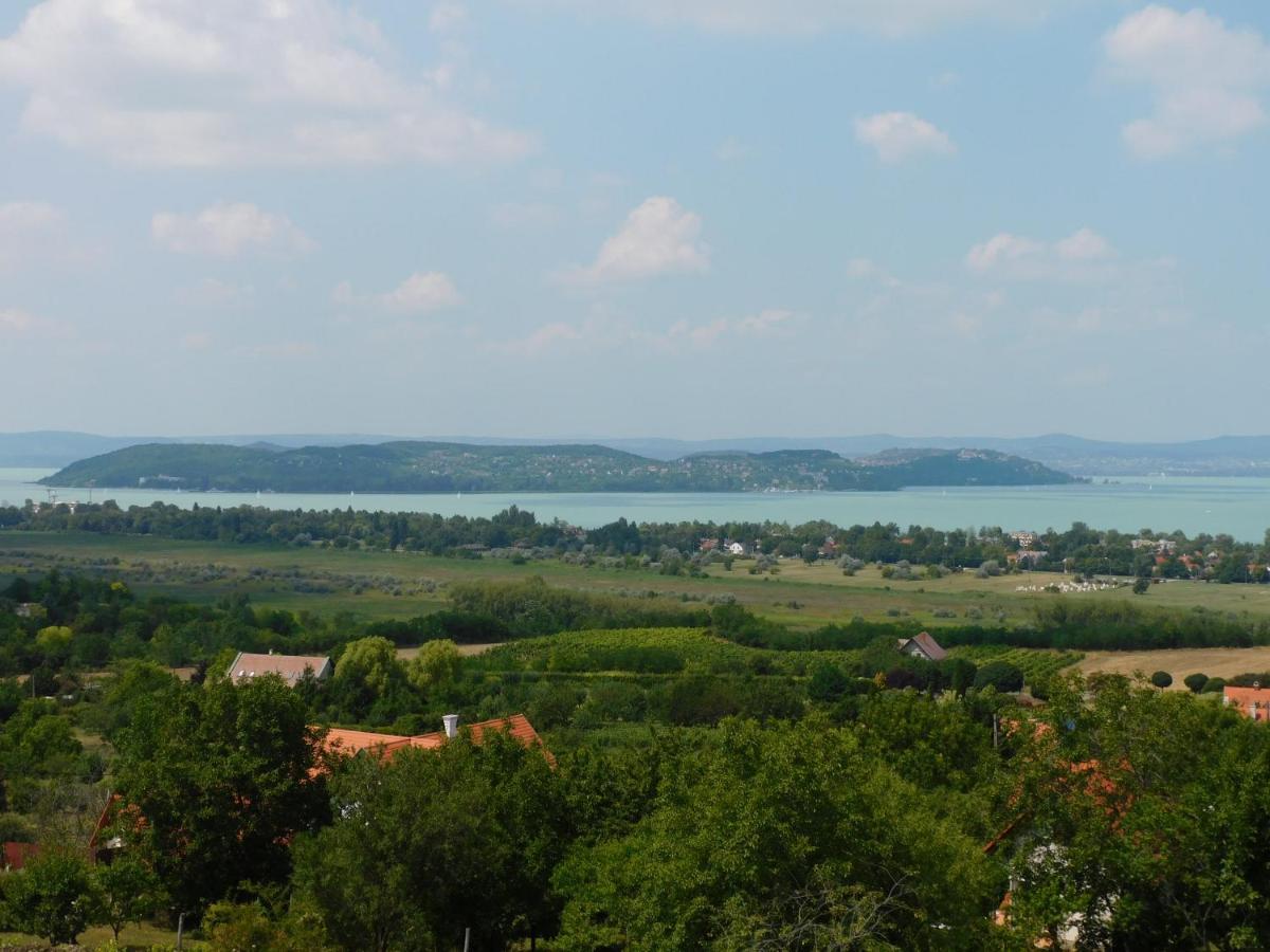 Chill & Relax Apartment Шиофок Экстерьер фото
