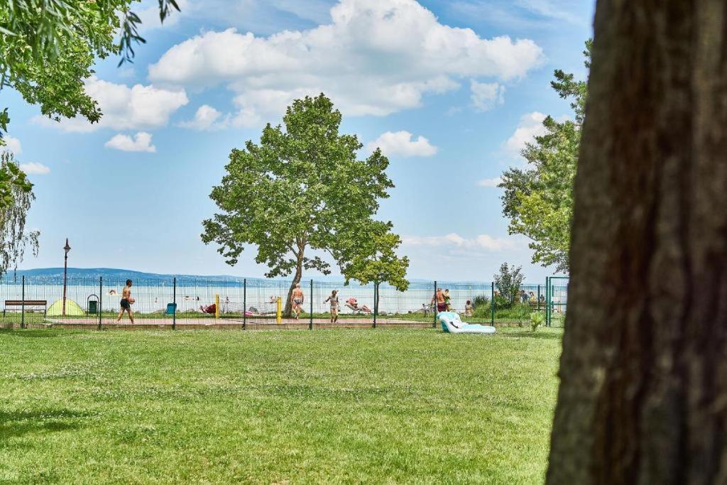 Chill & Relax Apartment Шиофок Экстерьер фото